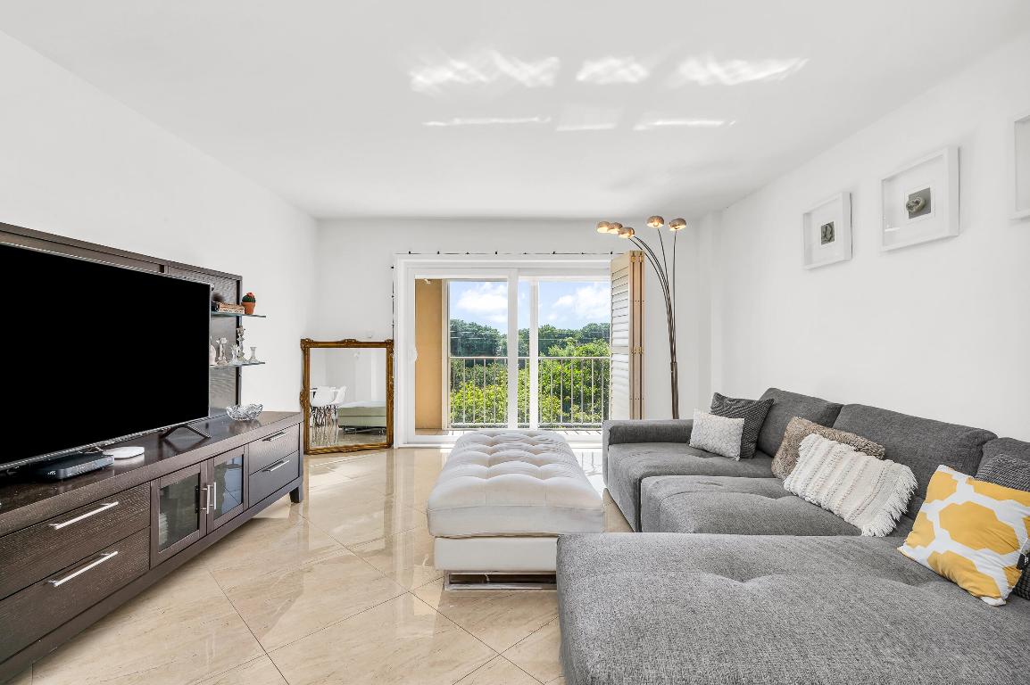 1111 S Ocean Boulevard 420