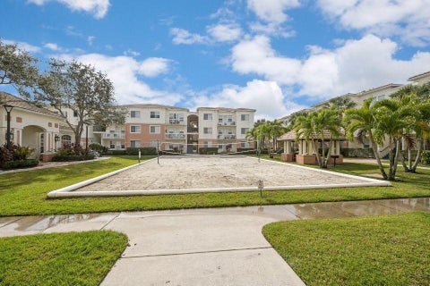 Featured picture for the property R10686257