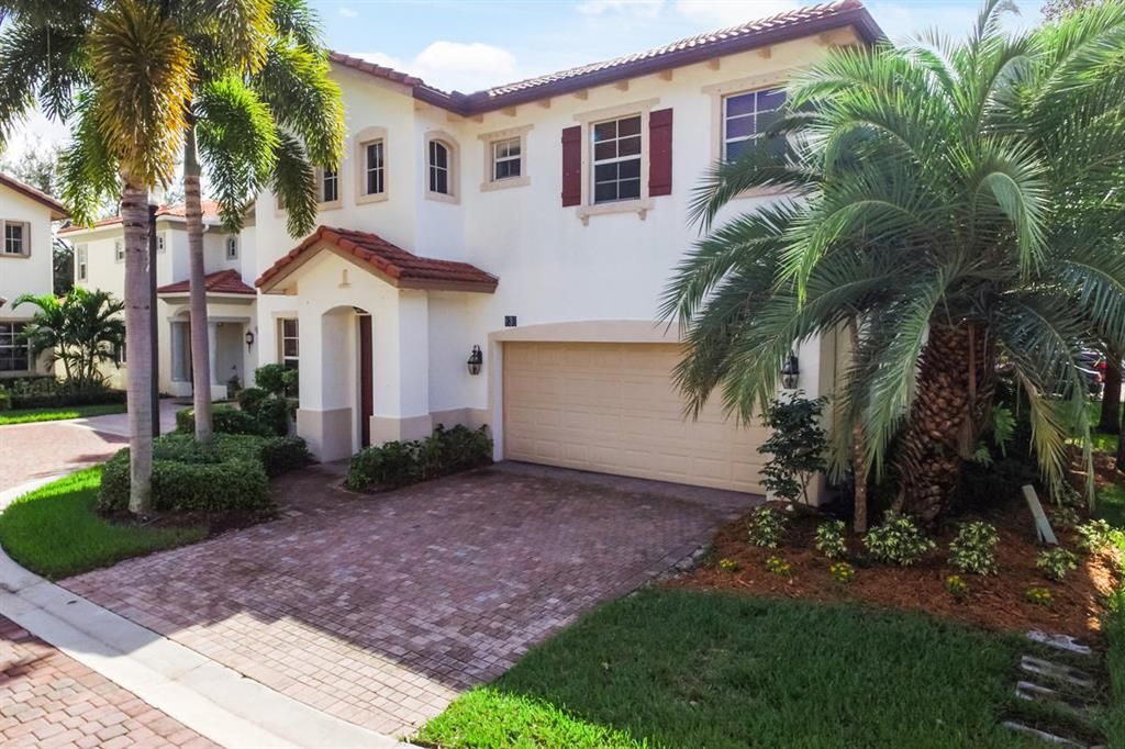 Photo of 630 Moondancer Court, Palm Beach Gardens, FL 33410 (MLS # R10667945)