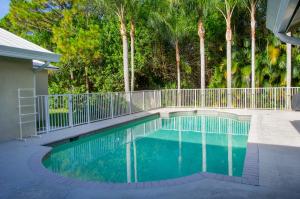 PALM BEACH COUNTRY ESTATES - Residential