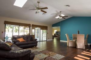 PALM BEACH COUNTRY ESTATES - Residential