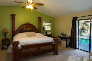 PALM BEACH COUNTRY ESTATES - Residential