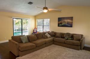 PALM BEACH COUNTRY ESTATES - Residential