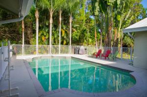 PALM BEACH COUNTRY ESTATES - Residential