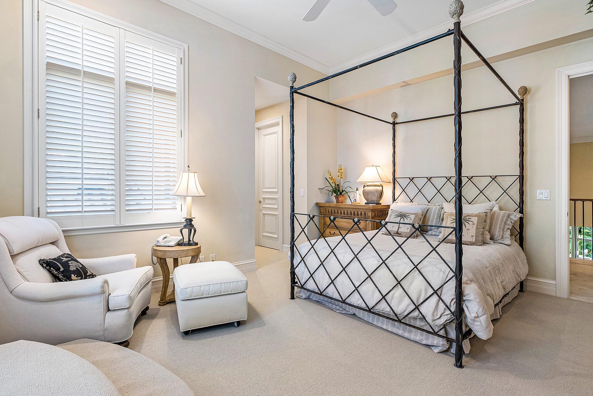 ROYAL PALM YACHT & COUNTR - Residential