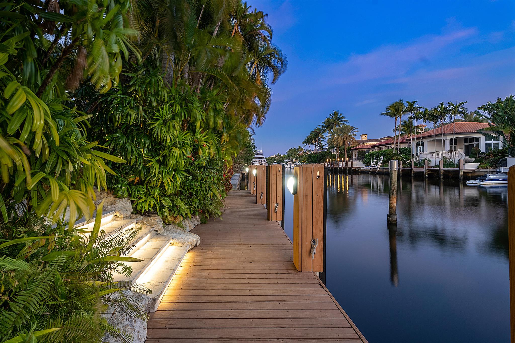 ROYAL PALM YACHT & COUNTR - Residential