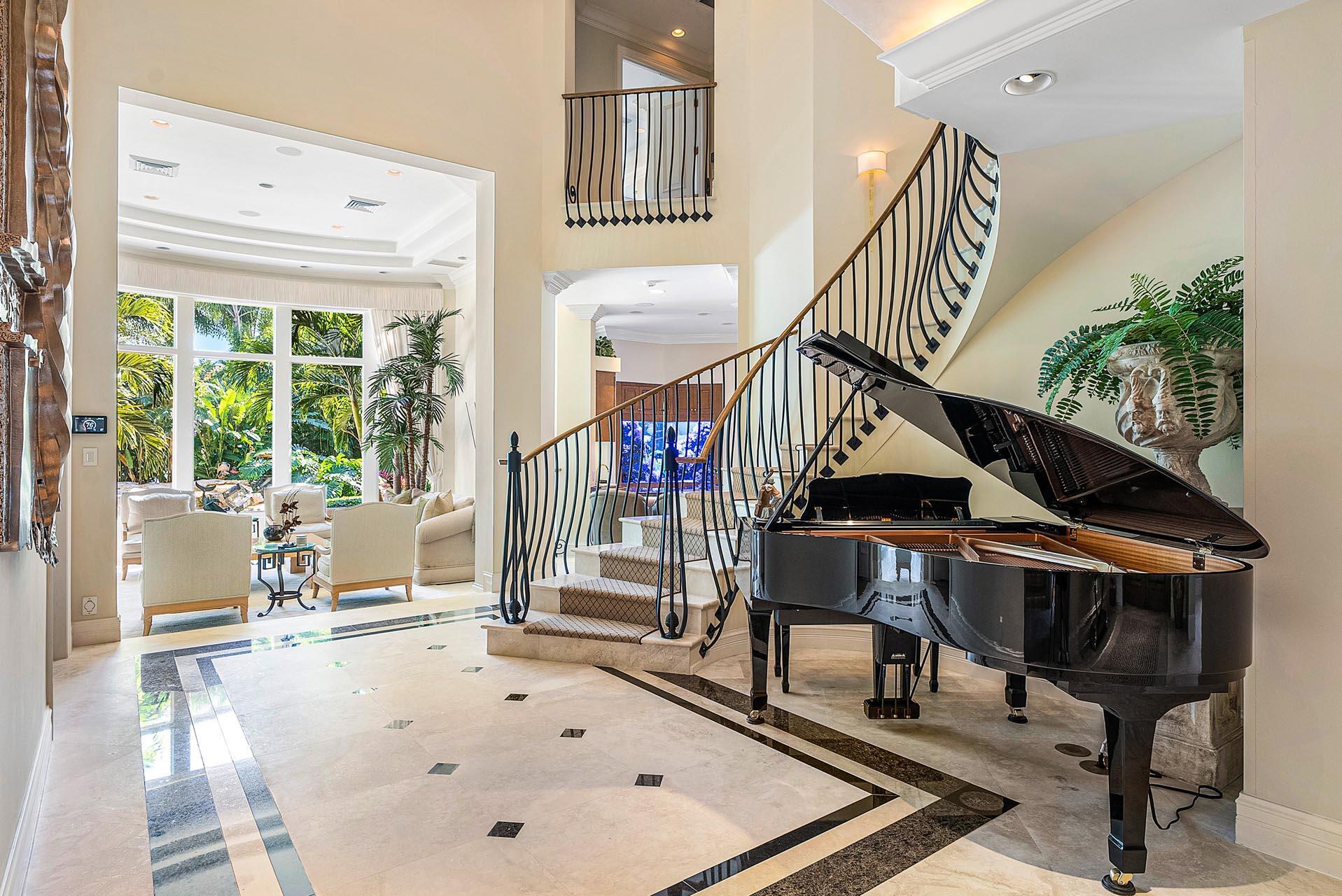 ROYAL PALM YACHT & COUNTR - Residential