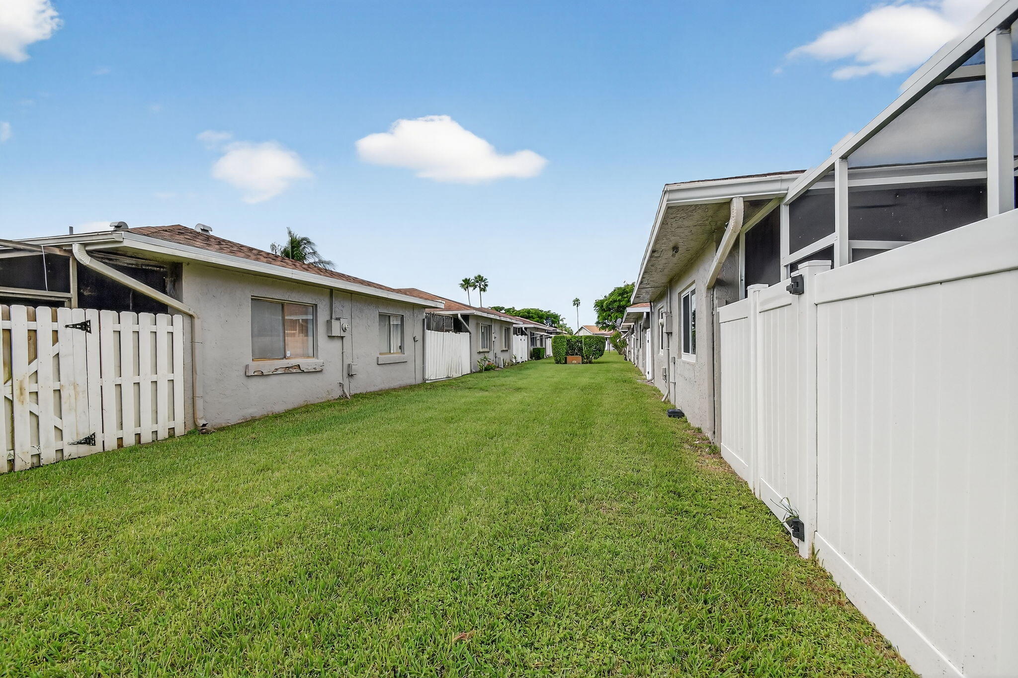 CAMELOT VILLAGE SEC 2 - Residential