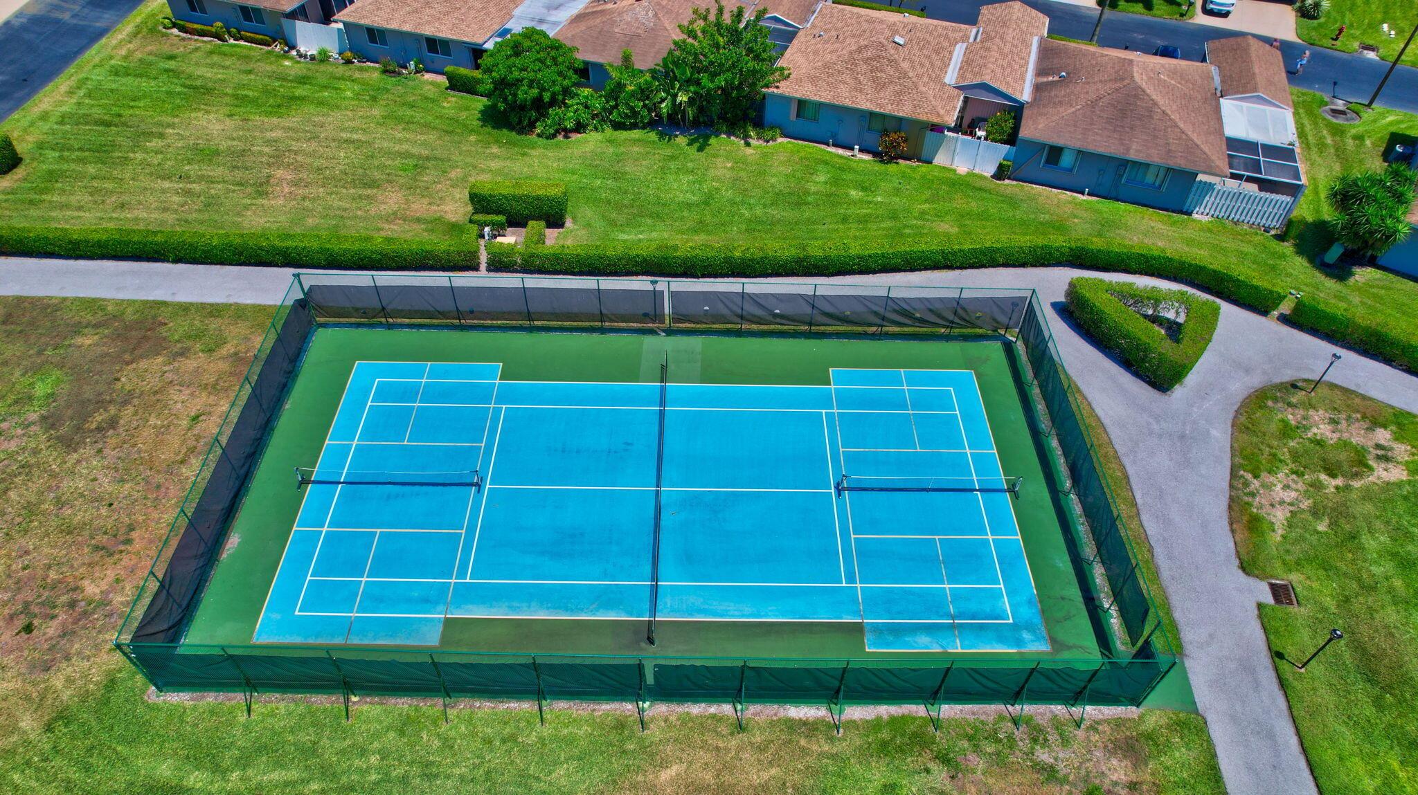 CAMELOT VILLAGE SEC 2 - Residential