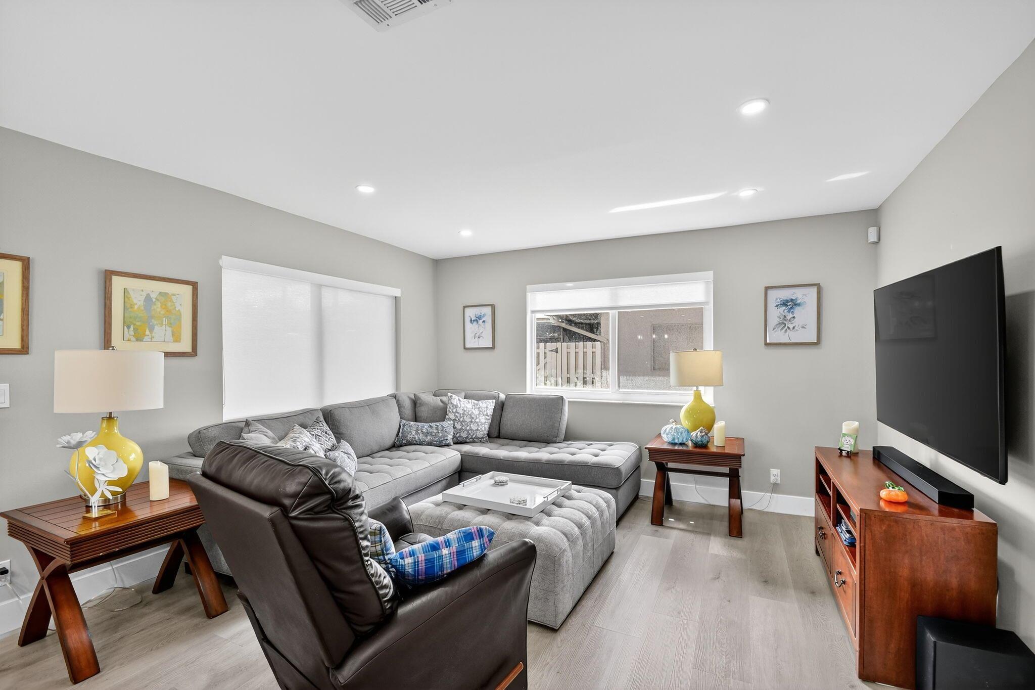 CAMELOT VILLAGE SEC 2 - Residential