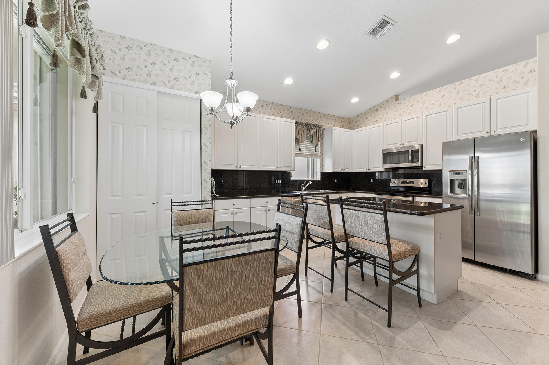 BAYWINDS RPD 10 - Residential