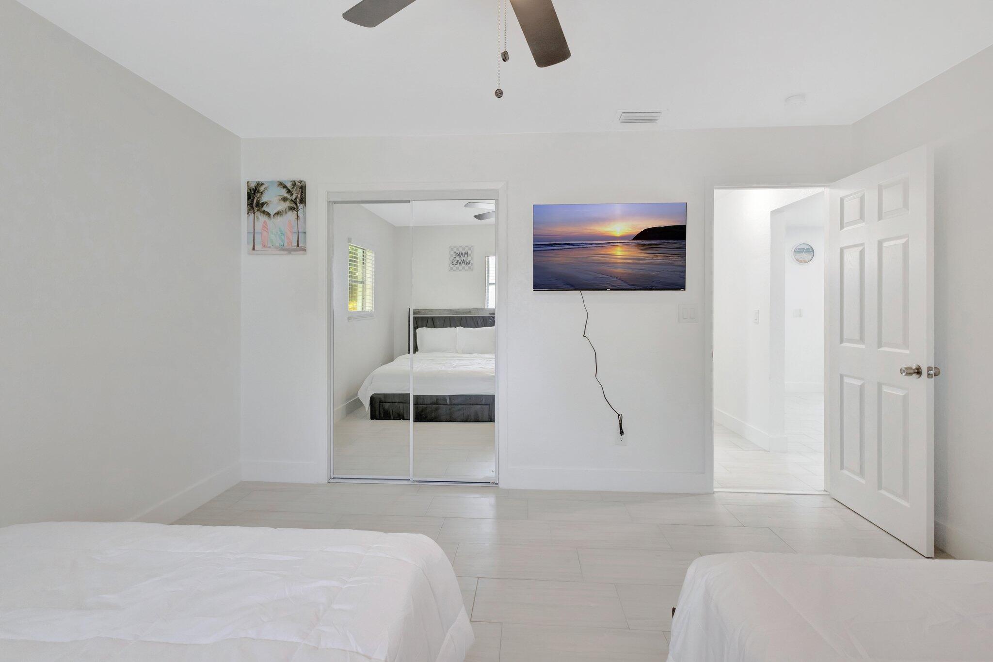 SKYLINE HEIGHTS - Residential Lease
