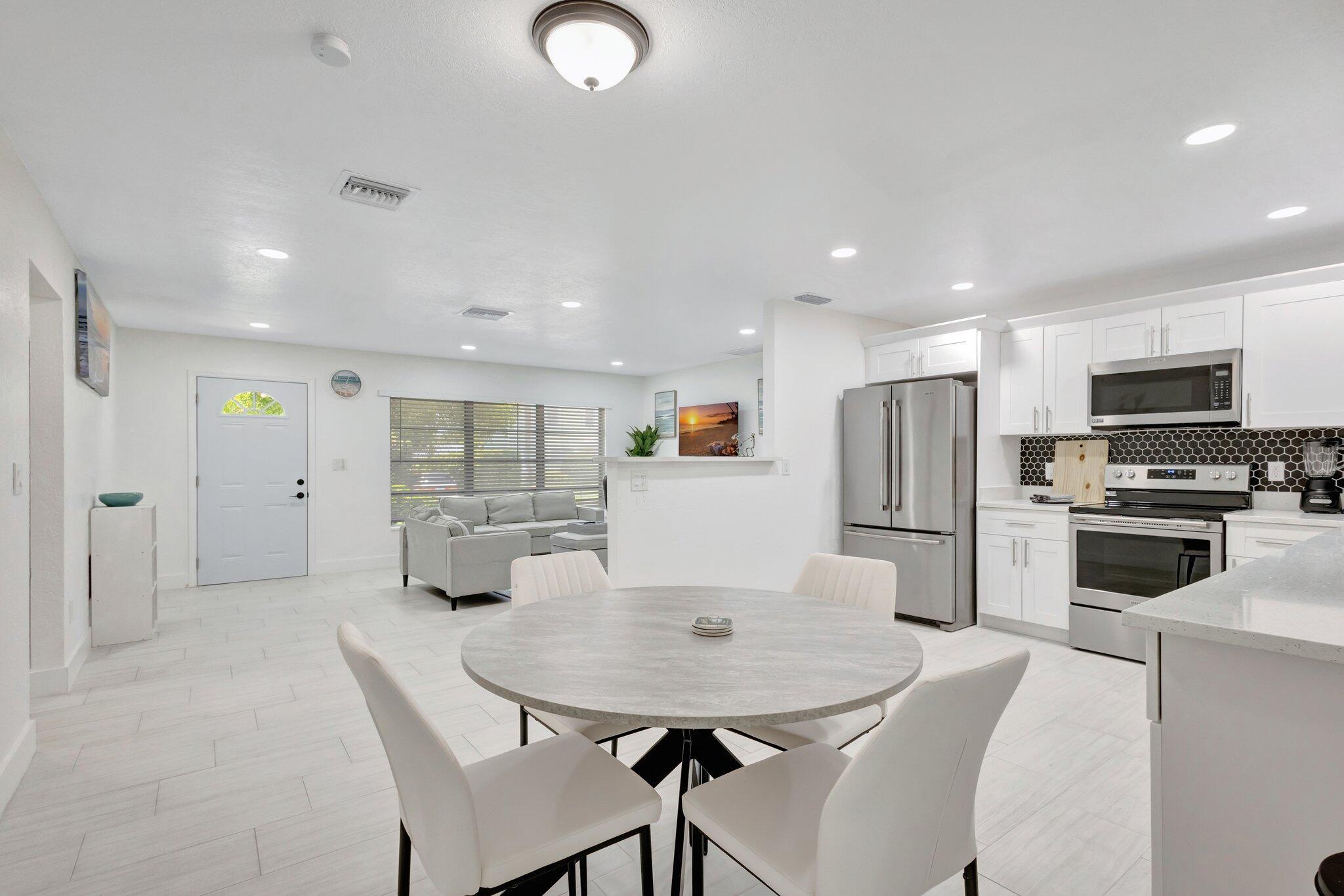 SKYLINE HEIGHTS - Residential Lease