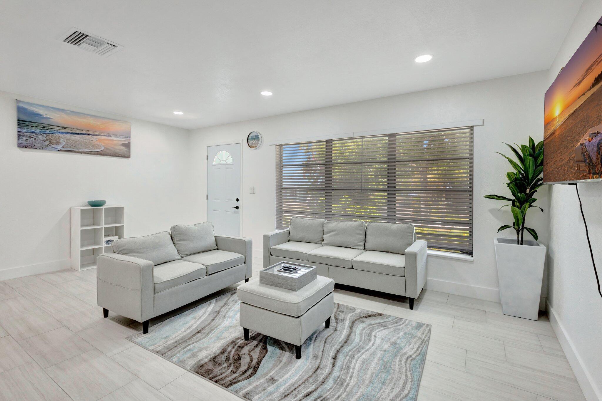 SKYLINE HEIGHTS - Residential Lease