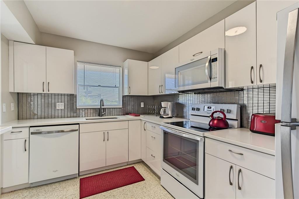 CORAL RIDGE - Residential Lease