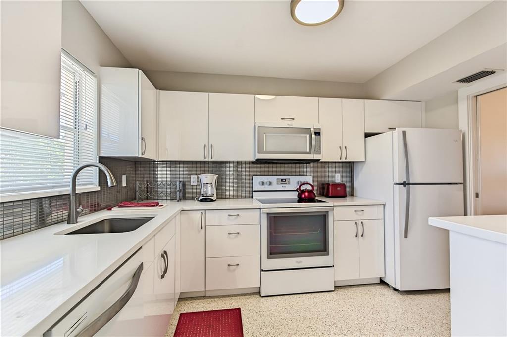 CORAL RIDGE - Residential Lease