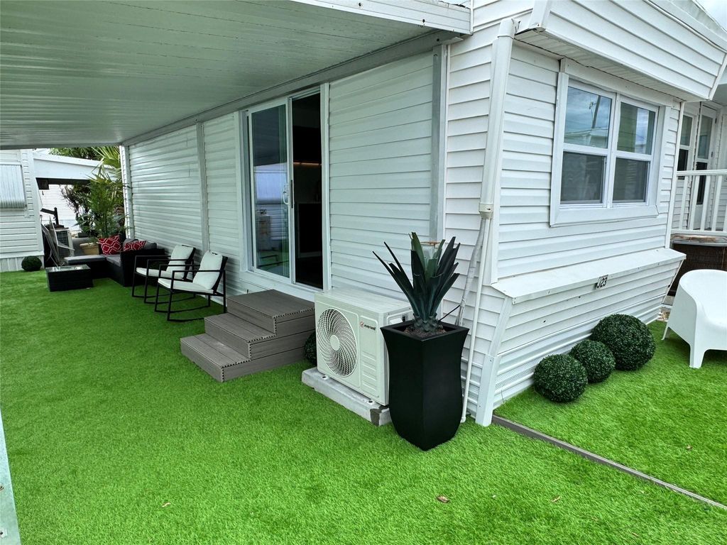 Photo of 23 J Juniper Drive, Briny Breezes, FL 33435 (MLS # F10404128)