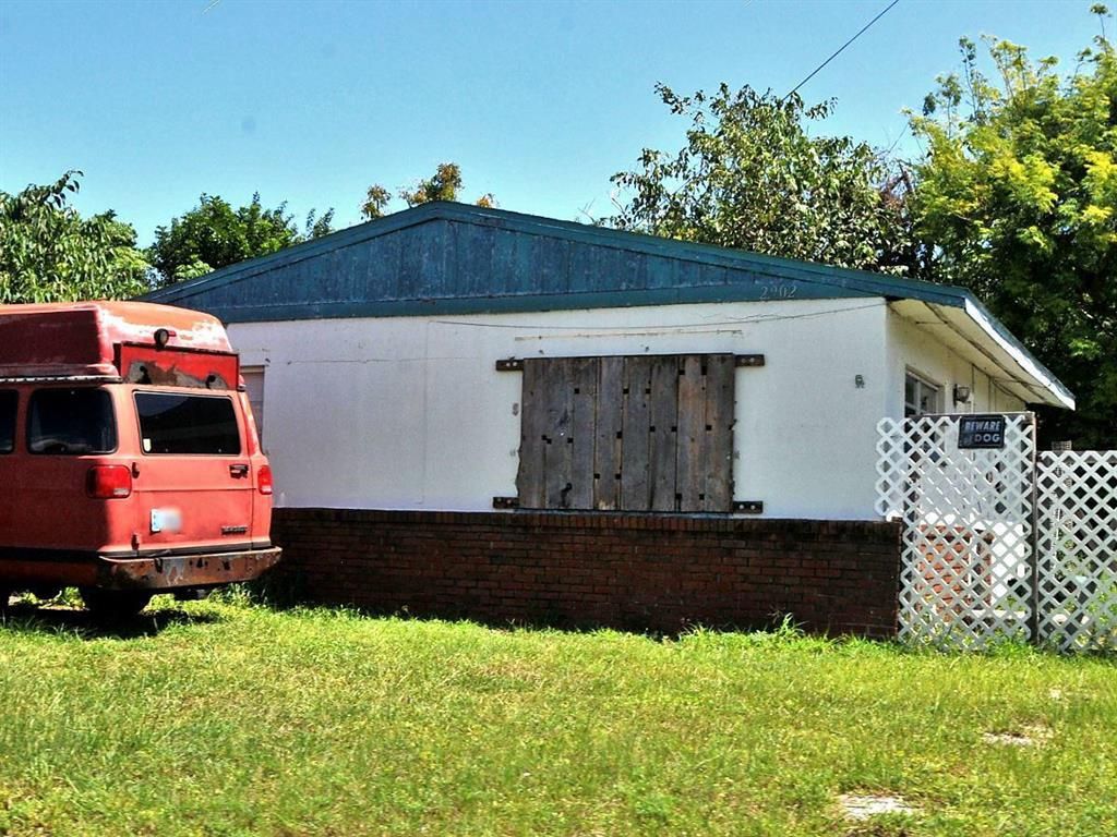 Photo of 2902 Anthony Street, Fort Pierce, FL 34946 (MLS # R10741277)