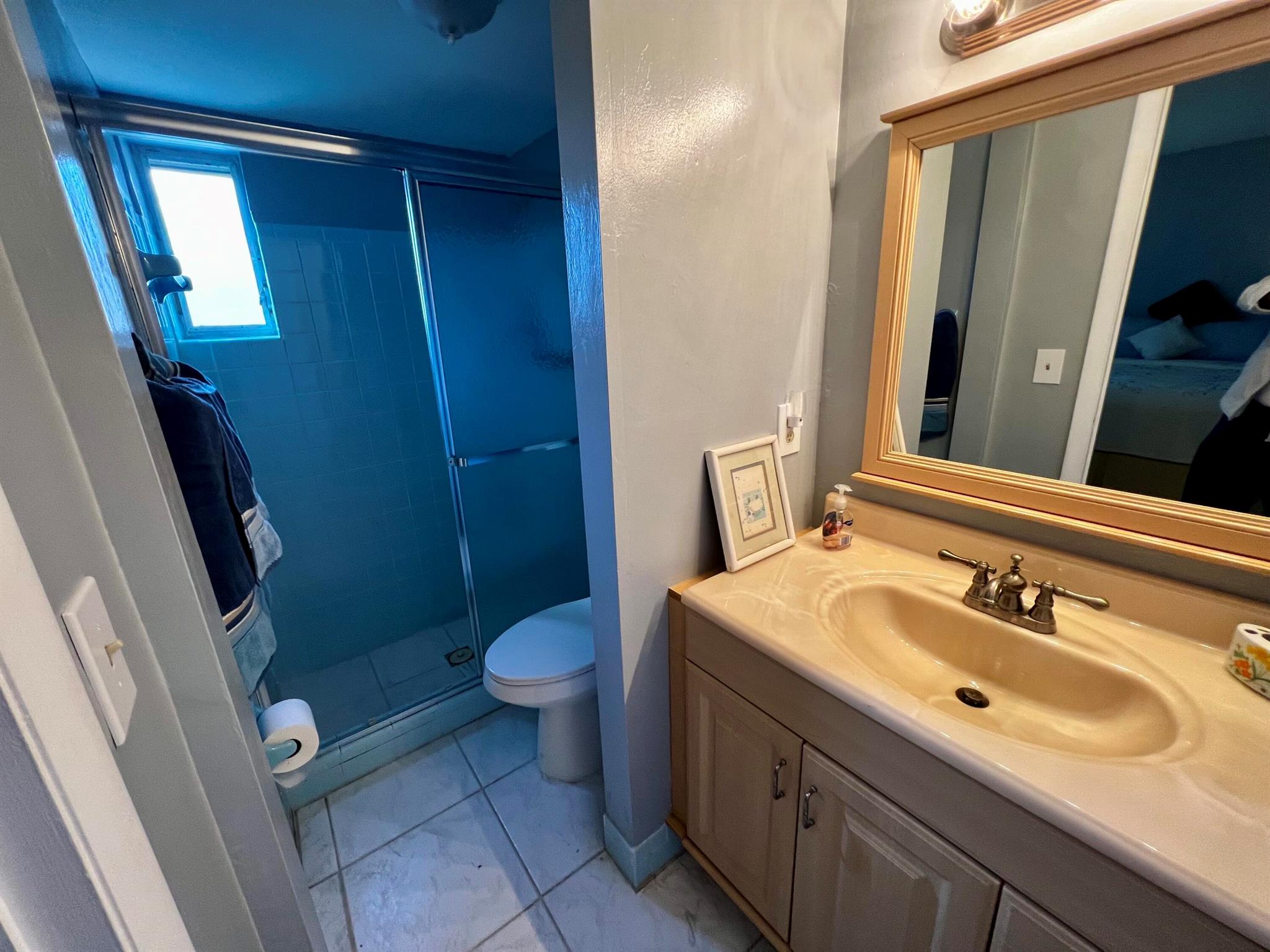 VILLAGE ROYALE CONDO 6 - Residential Lease