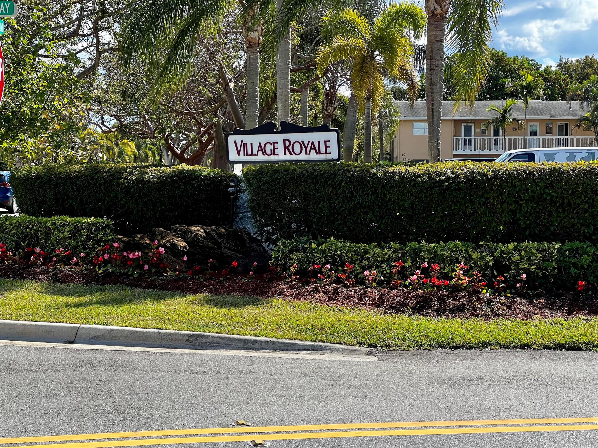 VILLAGE ROYALE CONDO 6 - Residential Lease
