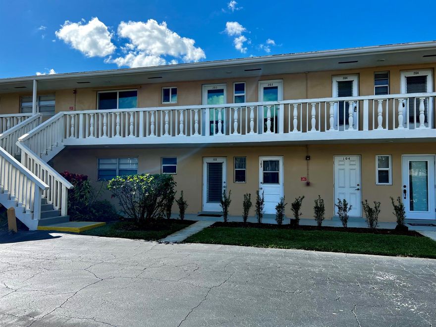 Conveniently located close to I-95, beautiful furnished unit on the first floor at Village Royal. Washer Dryer inside the unit. Enclosed Patio. Amenities includes Pool, Clubhouse and lots of activities and shows. Atlantic Ocean and Intracoastal just few minutes of drive away. Well maintained HOA requires 700 credit for all tenants. It is in a 55+ community.