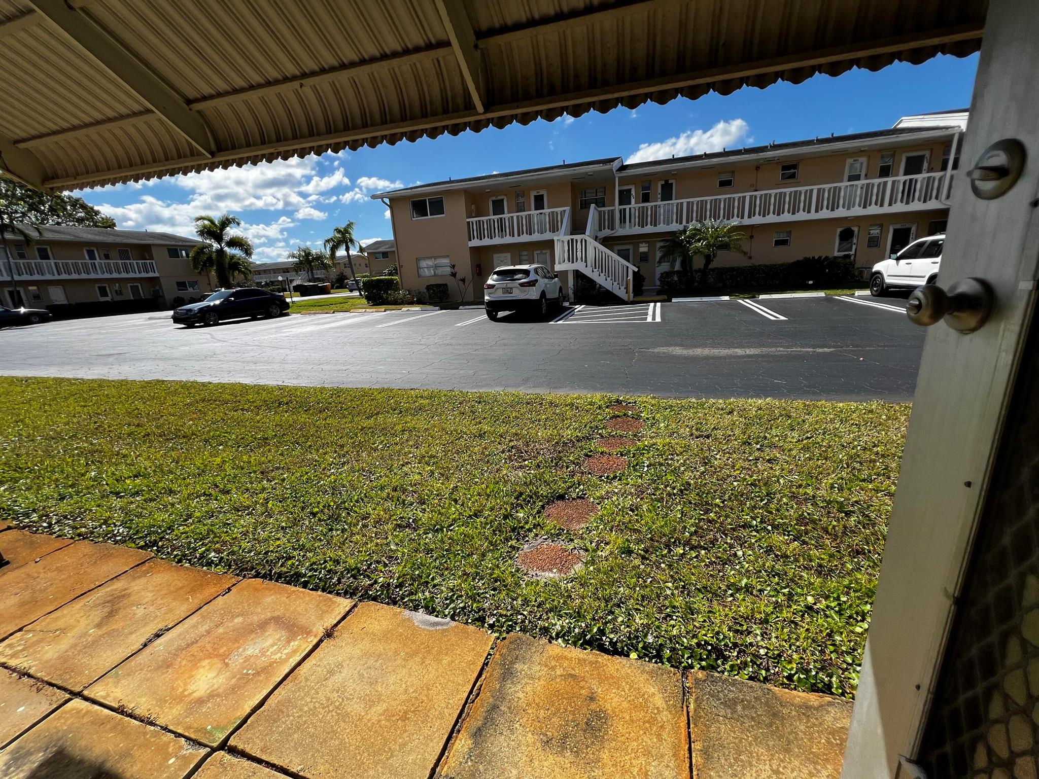 VILLAGE ROYALE CONDO 6 - Residential Lease