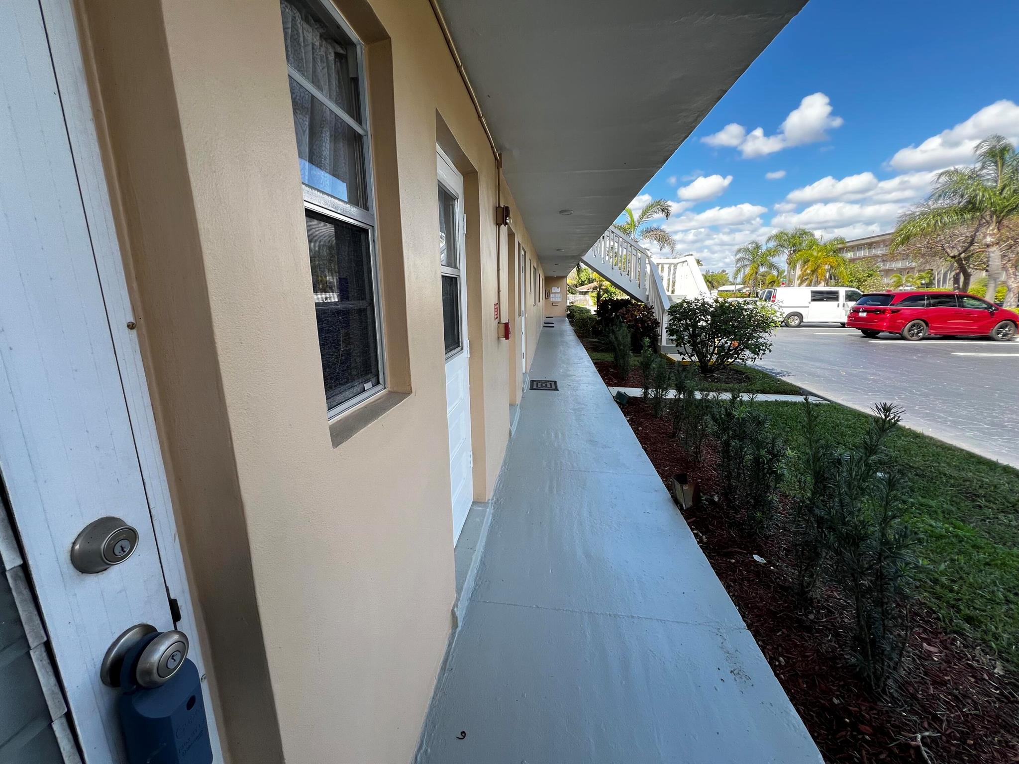 VILLAGE ROYALE CONDO 6 - Residential Lease