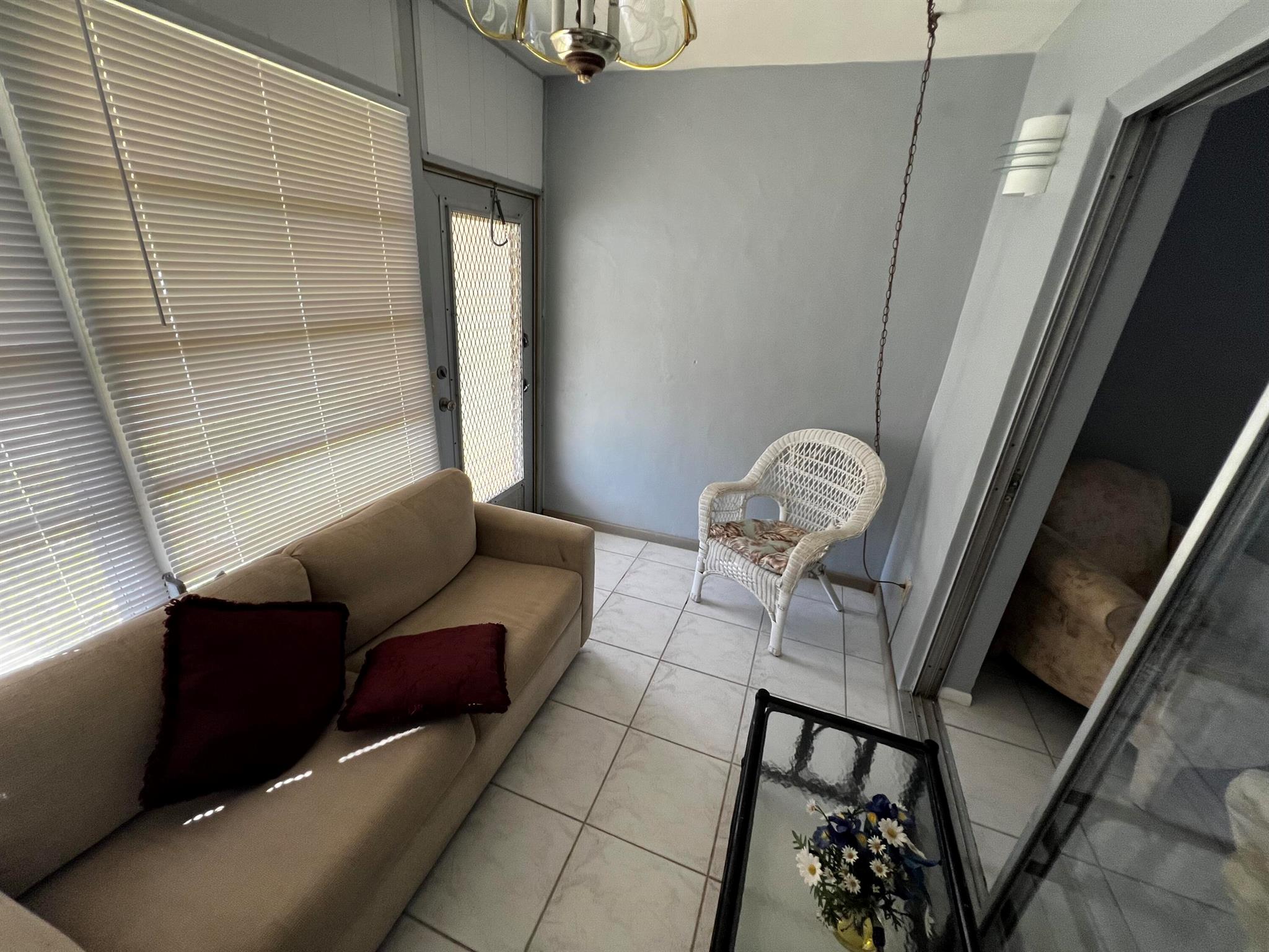 VILLAGE ROYALE CONDO 6 - Residential Lease
