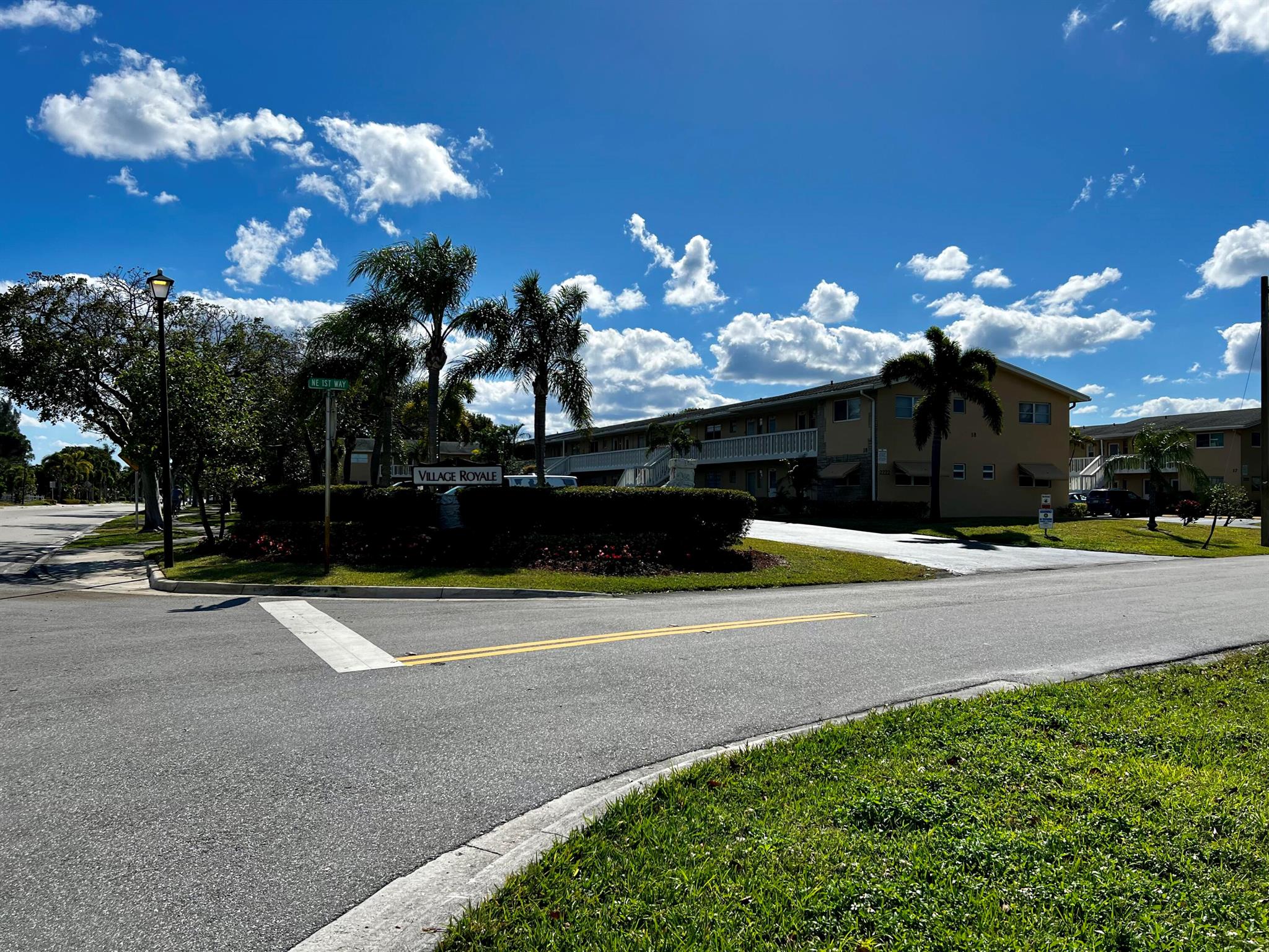 VILLAGE ROYALE CONDO 6 - Residential Lease