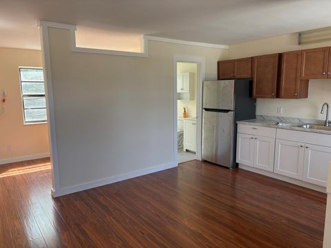 1021 SE Monterey Road 1-29 Stuart FL 34994