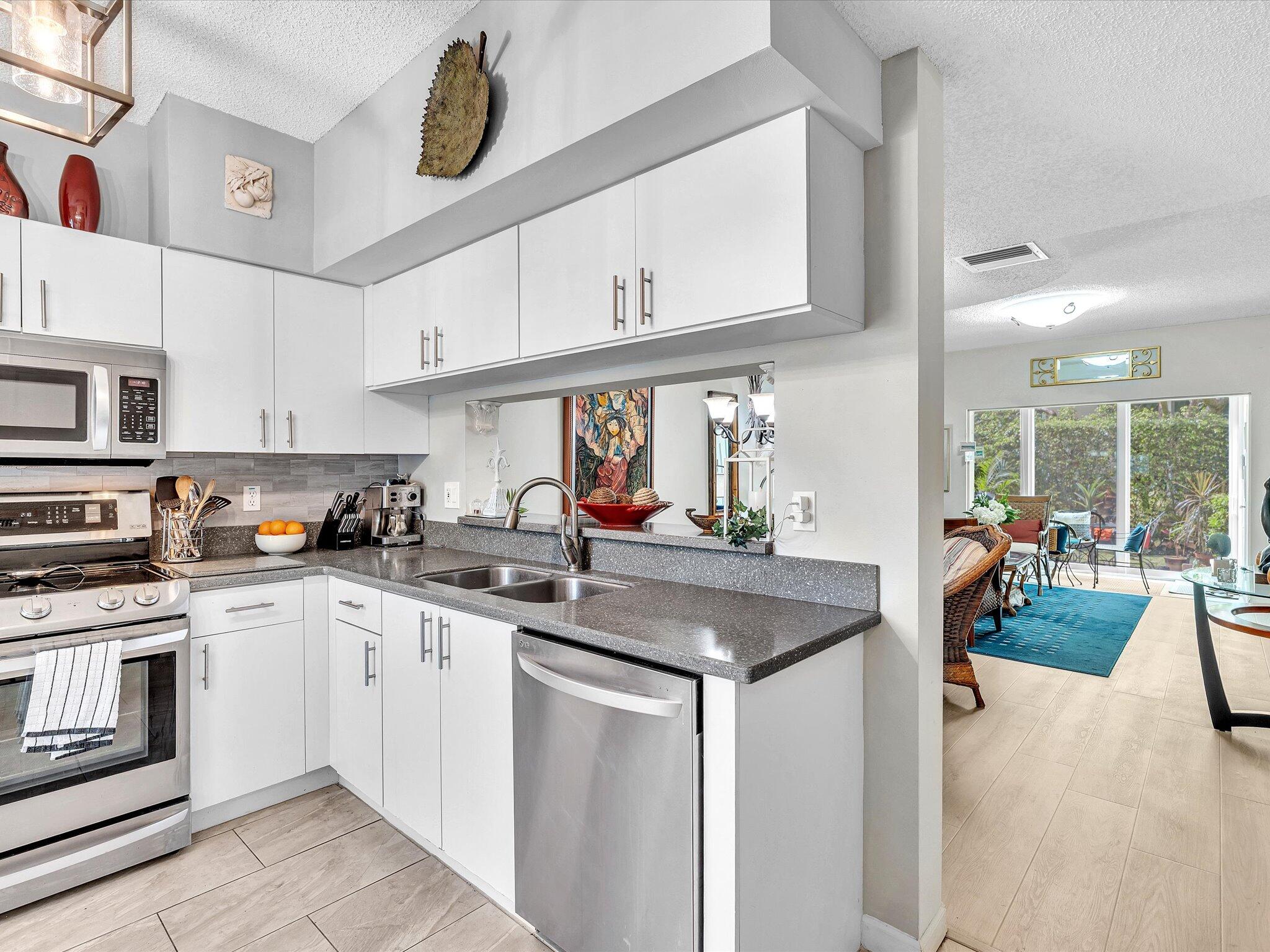 KOKOMO KEY - Residential Lease