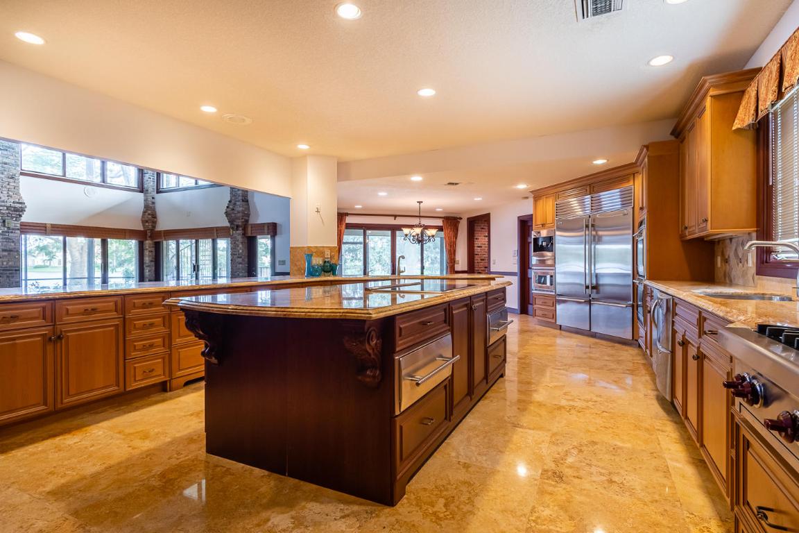 WOODFIELD HUNT CLUB II - Residential