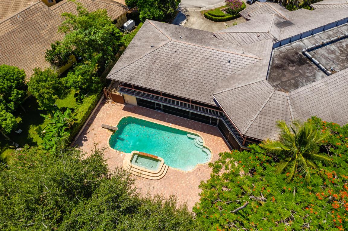 WOODFIELD HUNT CLUB II - Residential