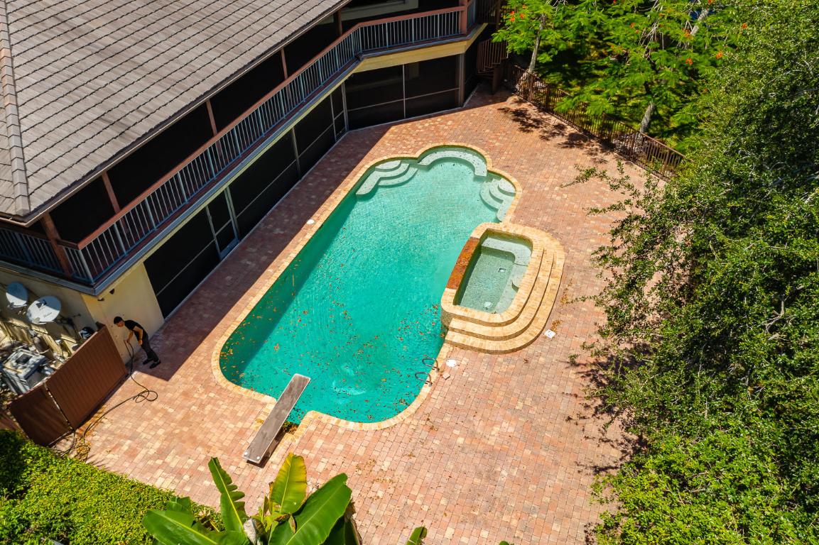 WOODFIELD HUNT CLUB II - Residential