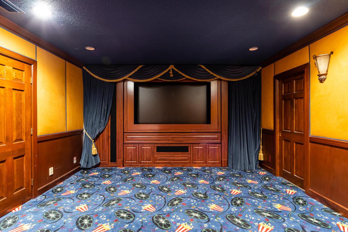 WOODFIELD HUNT CLUB II - Residential