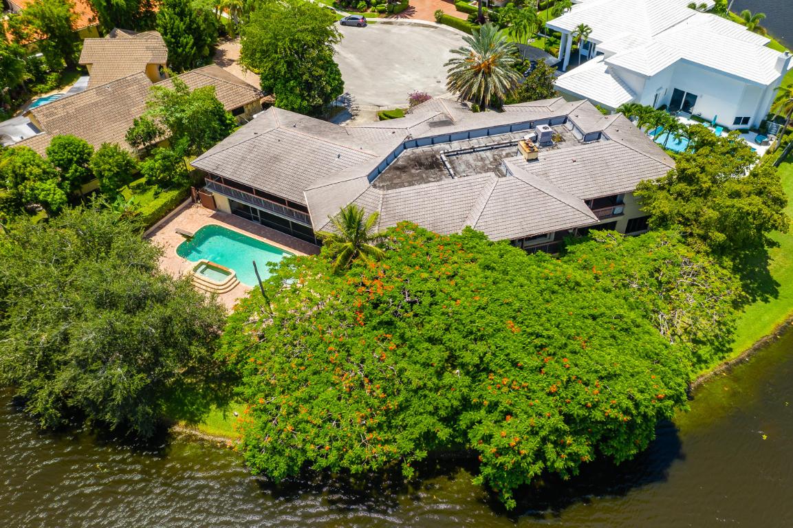 WOODFIELD HUNT CLUB II - Residential