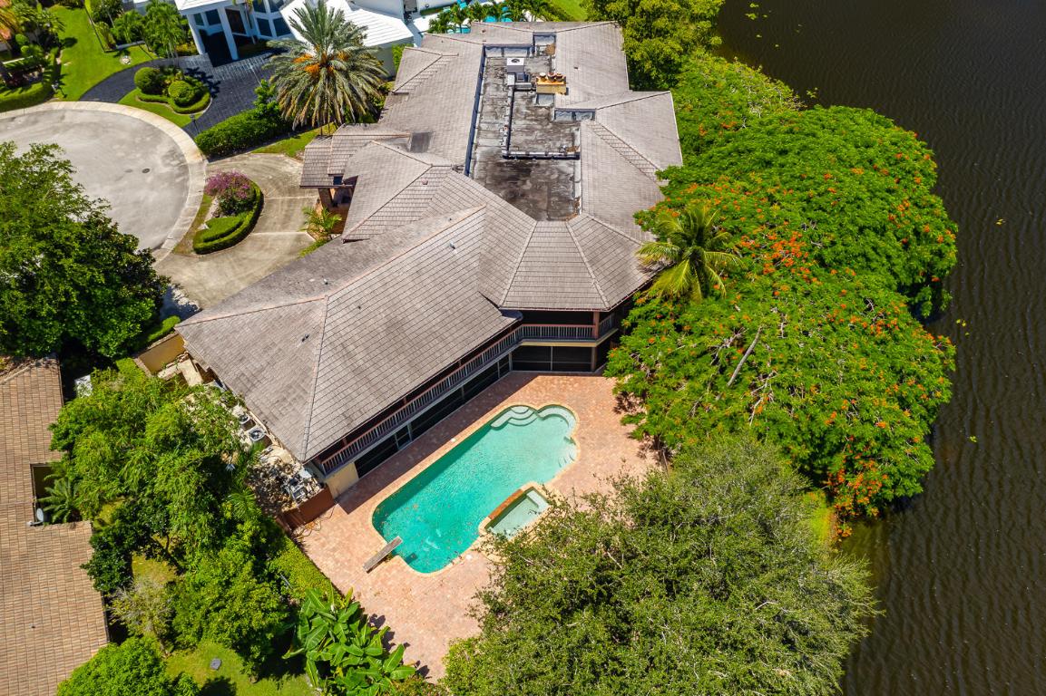 WOODFIELD HUNT CLUB II - Residential