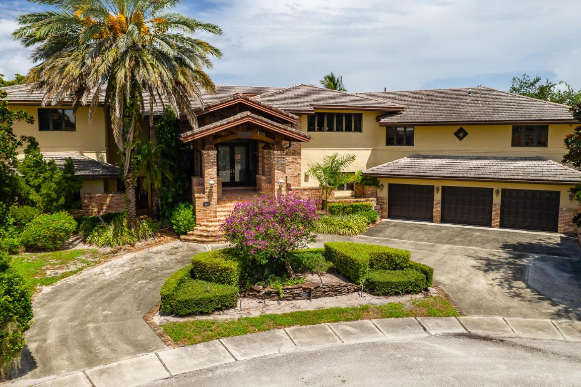 WOODFIELD HUNT CLUB II - Residential