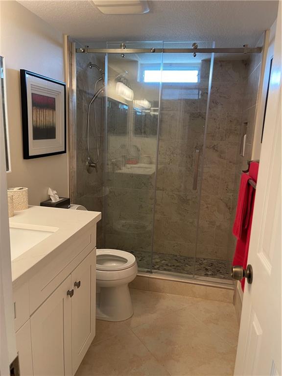 VILLAGE ROYALE GREENSIDE - Residential