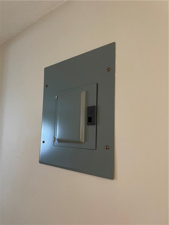 VILLAGE ROYALE GREENSIDE - Residential