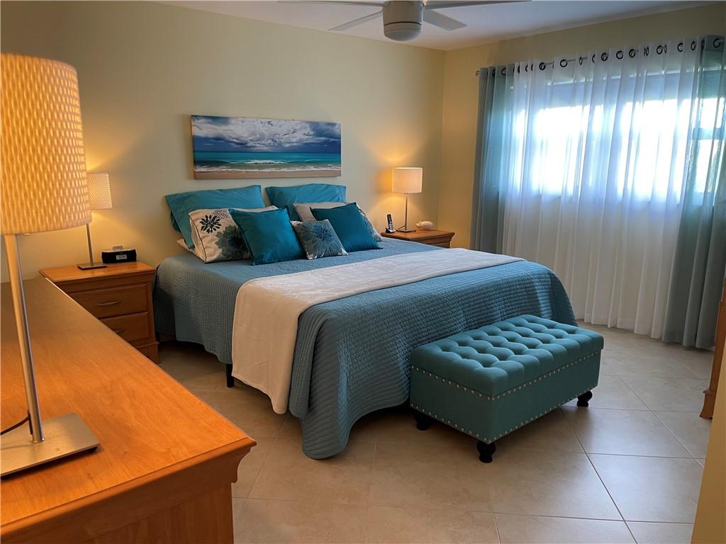 VILLAGE ROYALE GREENSIDE - Residential