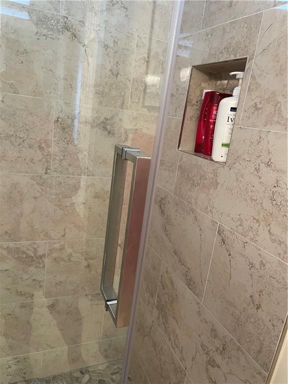 VILLAGE ROYALE GREENSIDE - Residential