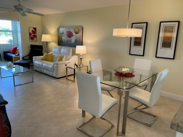 VILLAGE ROYALE GREENSIDE - Residential