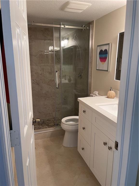 VILLAGE ROYALE GREENSIDE - Residential