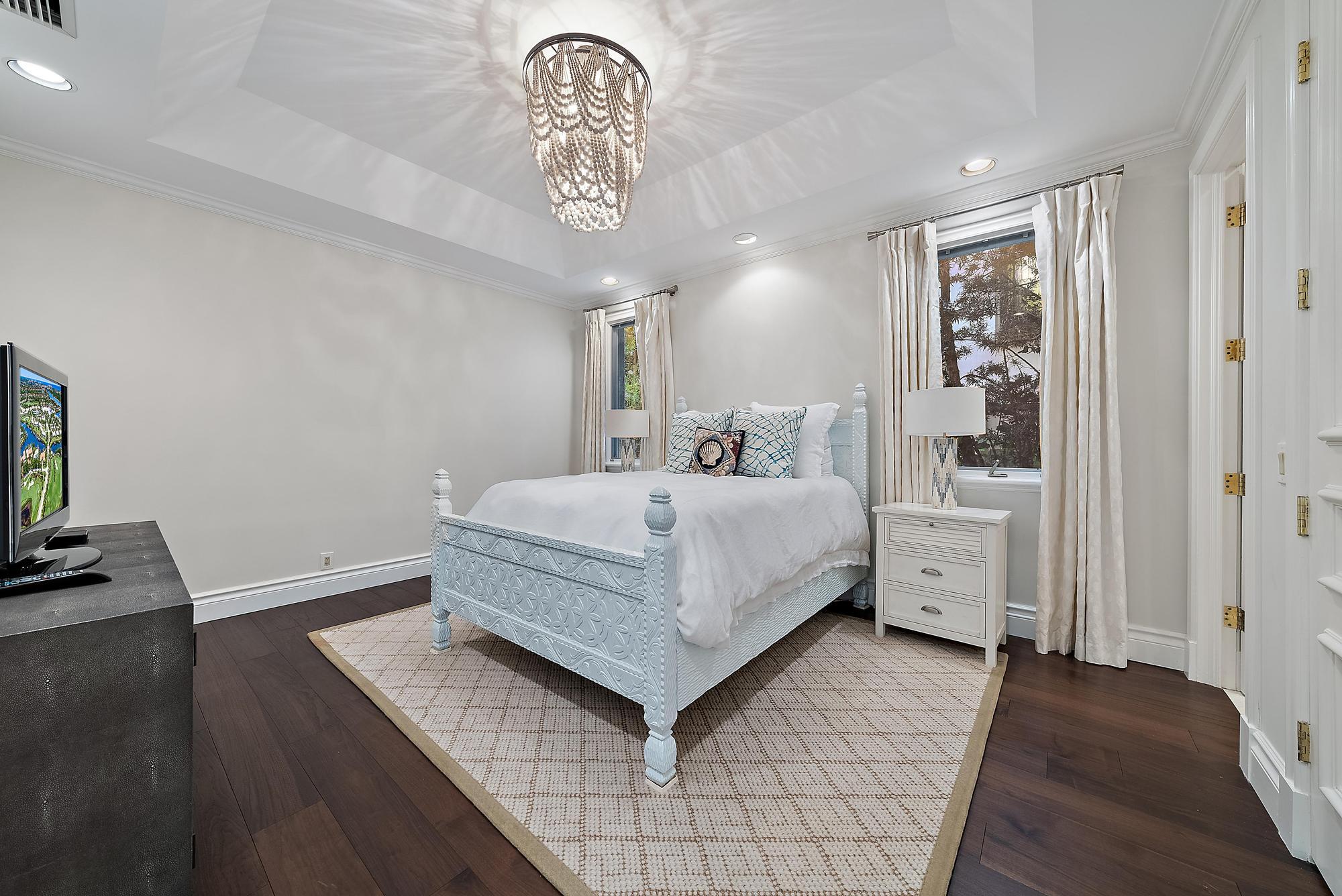 Admirals Cove - Residential