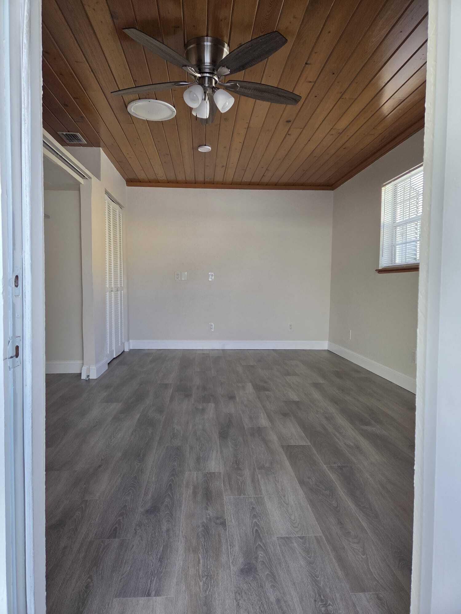 ROYAL FOREST TOWNHOUSES - Residential Lease