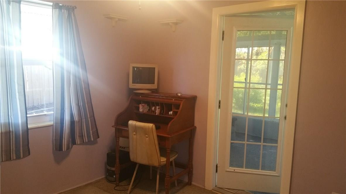 Cresthaven 2 34-49 B - Residential