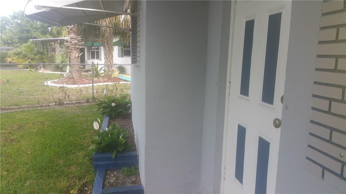Cresthaven 2 34-49 B - Residential