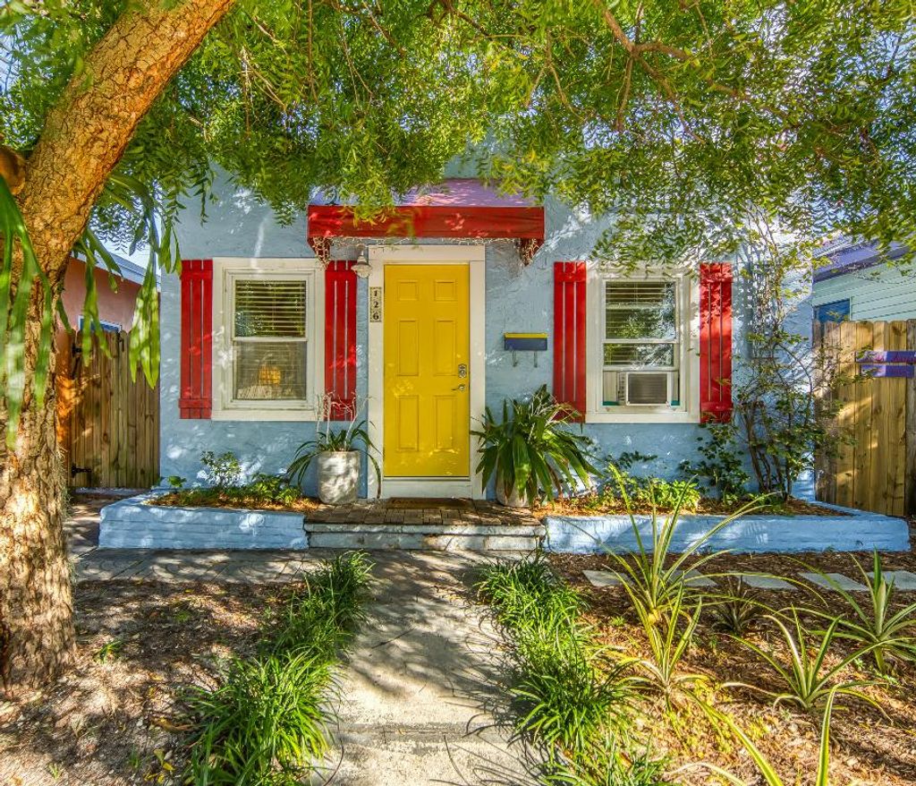 Photo of 126 N F Street, Lake Worth Beach, FL 33460 (MLS # R11156665)