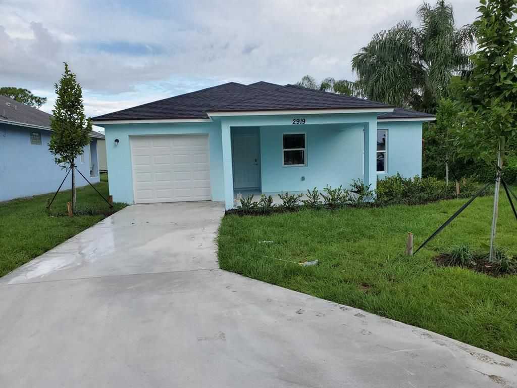 Photo of 2919 SE Cypress Street, Stuart, FL 34997 (MLS # R10751548)
